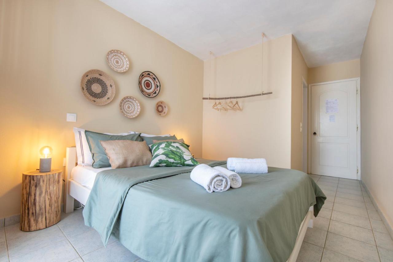 Puerto Seaside Rooms Akhladherí Esterno foto