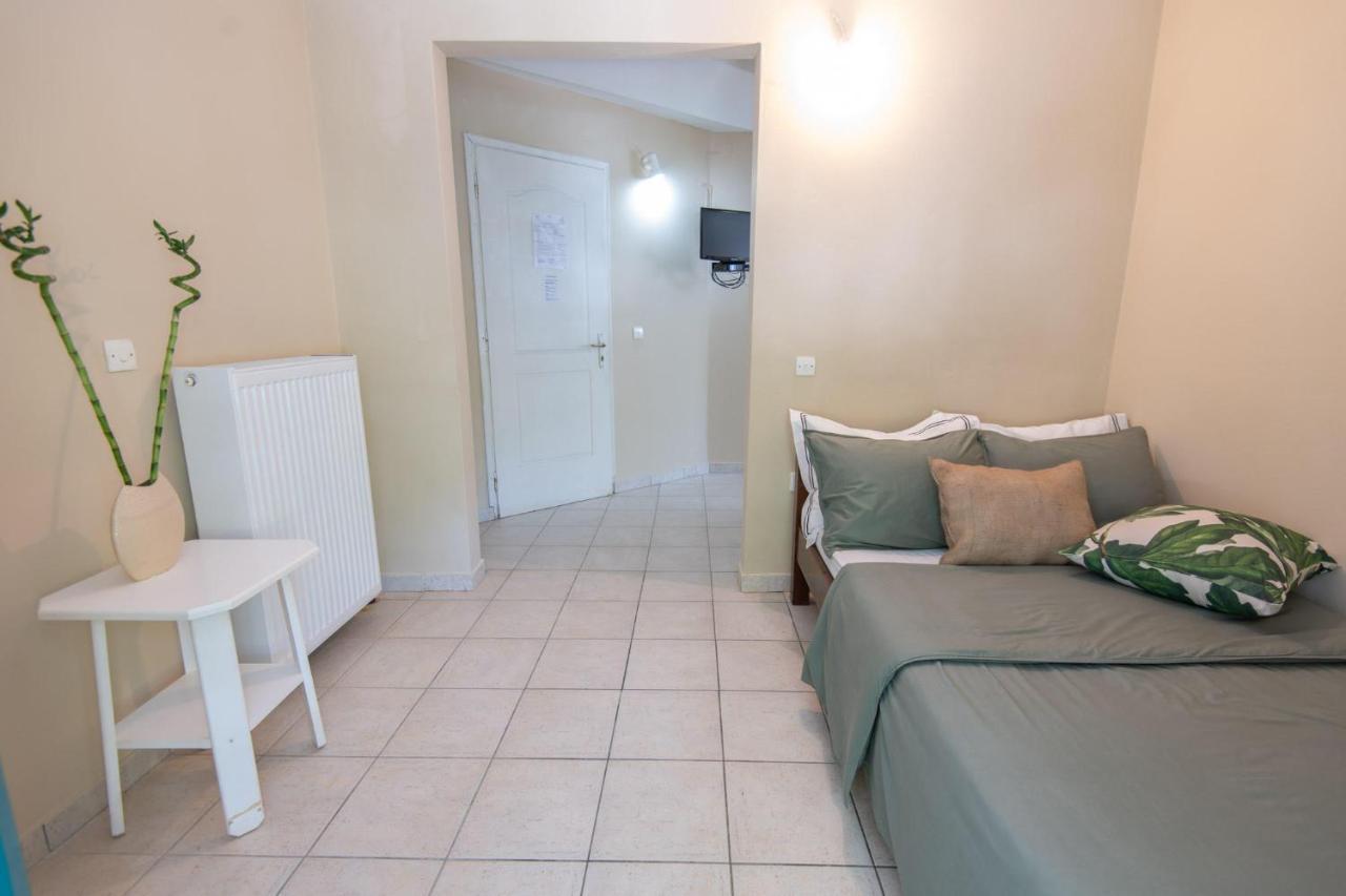 Puerto Seaside Rooms Akhladherí Esterno foto